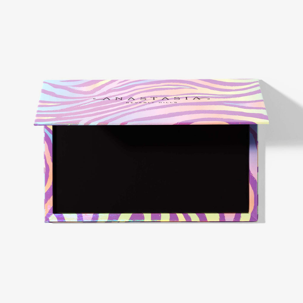 Limited-Edition Magnetic Case